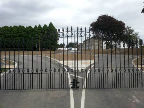 Primary and secondary school development. Balustrades, handrails, railings and gates.