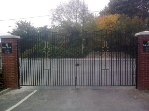 Feature gates & balustrade