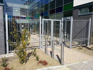 Glass feature stairs, balustrades, handrails, gates and railings.